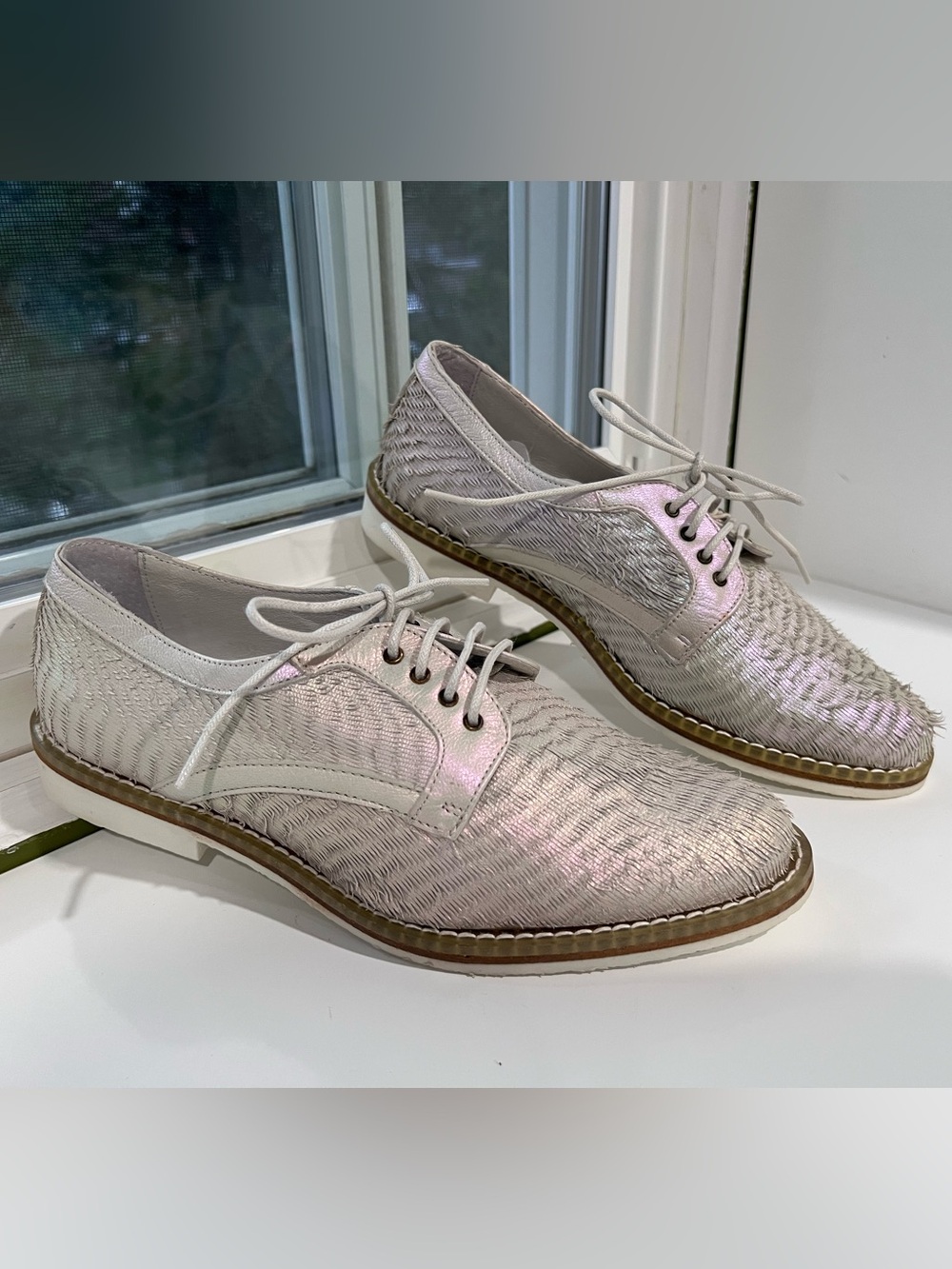 Miista Cream Iridescent Leather Lace-Up Flats with Feather Texture 37 US 6.5-7